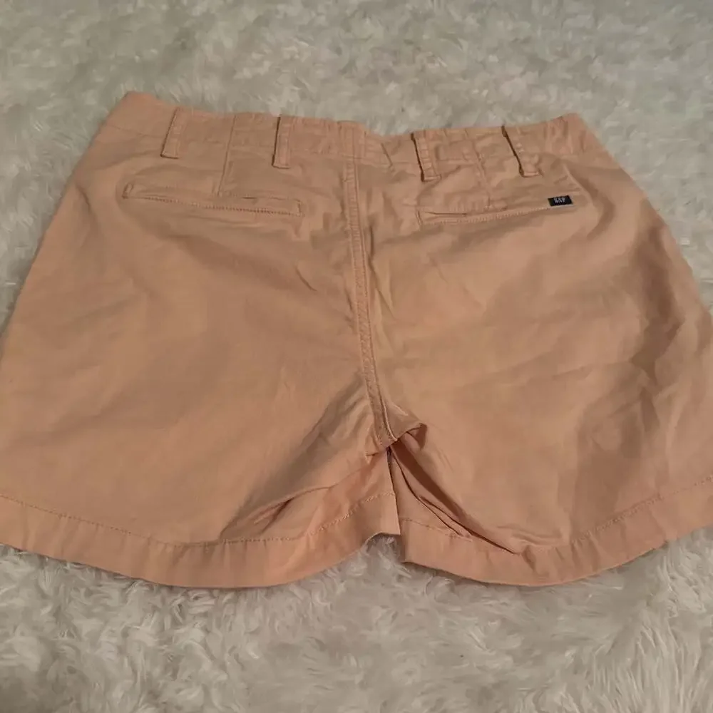 Gap Women’s Peach‎ Shorts 8